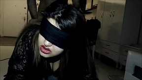 BLINDFOLDED WOMAN HAS NO IDEA WHO FUCKED HER ASSHOLE !