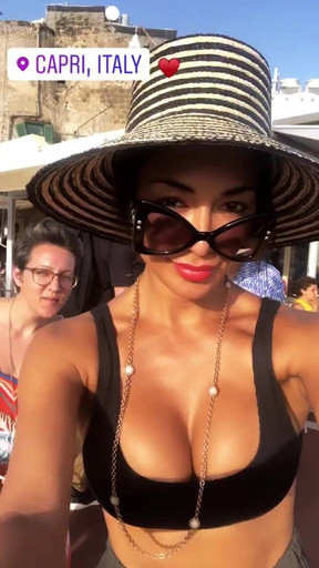 Nicole Scherzinger selfie in Capri, Italy