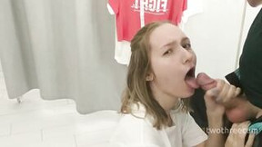SHOPPING ENDED WITH RISKY BJ INSIDE FITTING ROOM