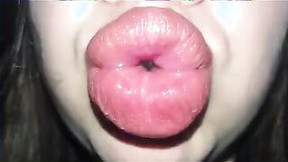 The lips you wish your gf hadâ¦