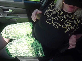 Lesbian driver fucked mature mom in a taxi. Roleplaying BBW and a big butt doggystyle.