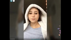 Sexy Girl in Periscope Shows Ass and Tits to the audience for Money. Here is her Account: https://bit.ly/3oqMHs7