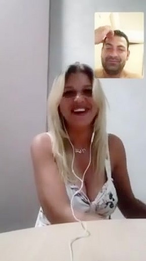 milf goes topless live on instagram