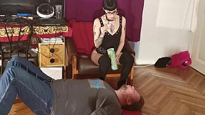 Slim goth domina feeding her slave mouth to mouth pt1 HD