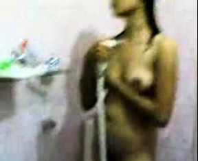 indonesia- selesai ngentot rakam cewenya mandi
