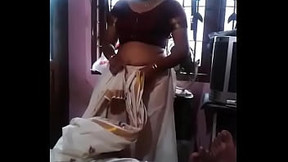 Mallu lady striping topless and milking for boyfriend