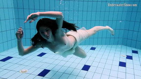 Andrejka and Anetta Underwater Hot Lesbians