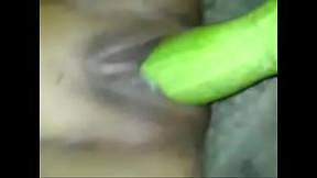 Sexy bhabi masterbating with cucumber
