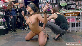 Sexy Latina Babe Destroyed In Public With James Deen, Princess Donna Dolore And Jynx Maze