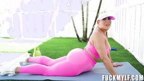 Huge Butt Workout Carmela Clutch