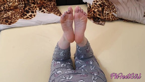 What's your favourite angle of my yummy feet? please comment